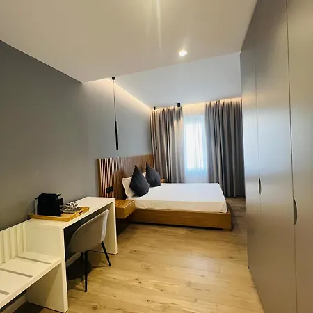 La 3* Milano